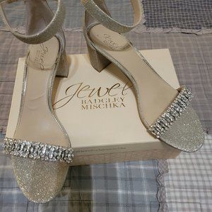 Badgley Mischka Jewel shoe